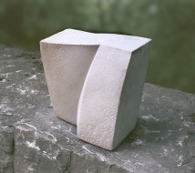 Schritt, 2005<br />Sandstein, H 40 cm, Ansicht 4